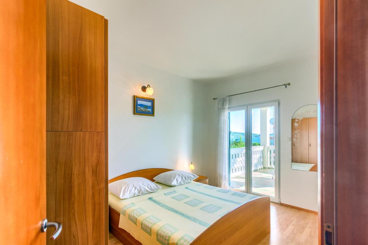 Apartmani Vukicevic Vodice Eksteriør billede