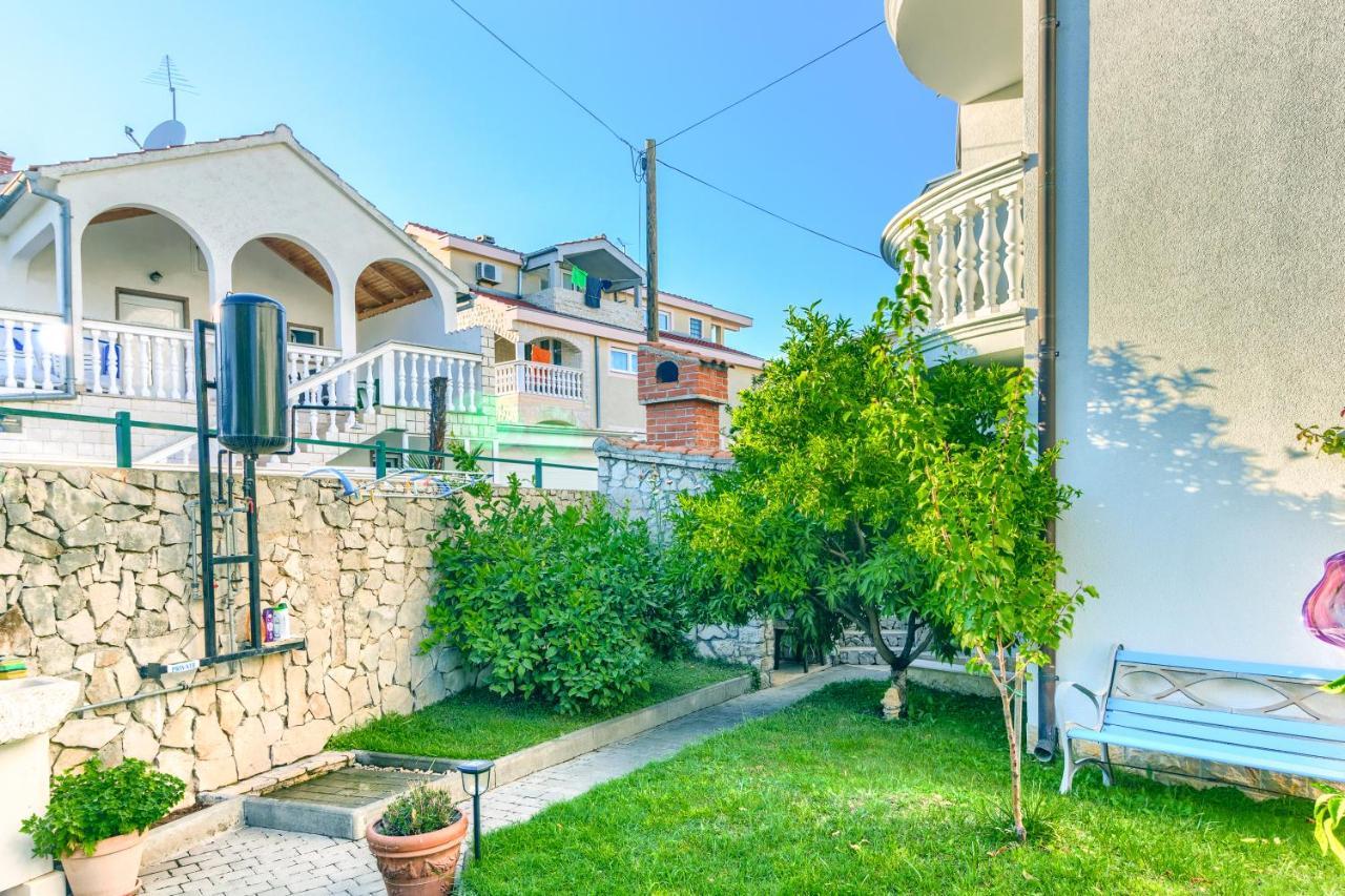 Apartmani Vukicevic Vodice Eksteriør billede
