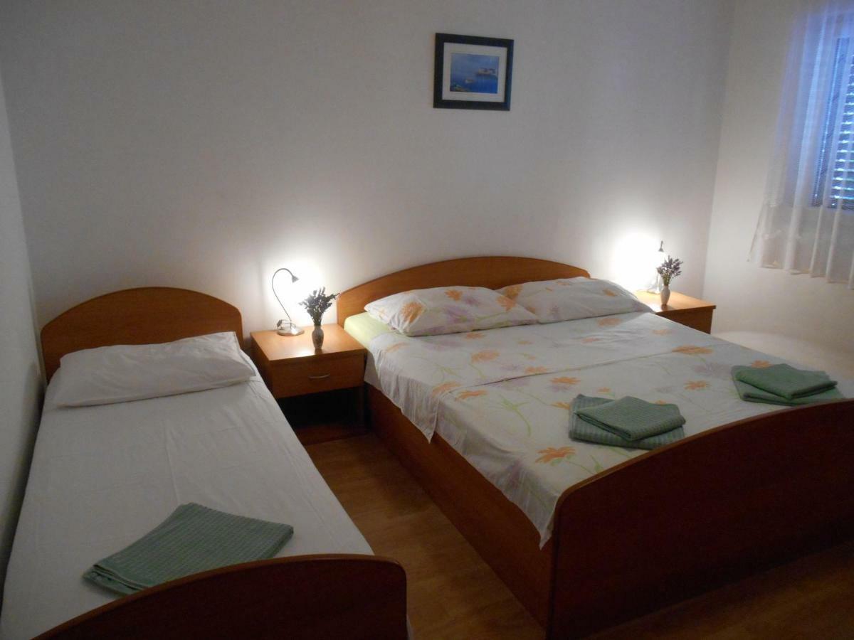 Apartmani Vukicevic Vodice Eksteriør billede