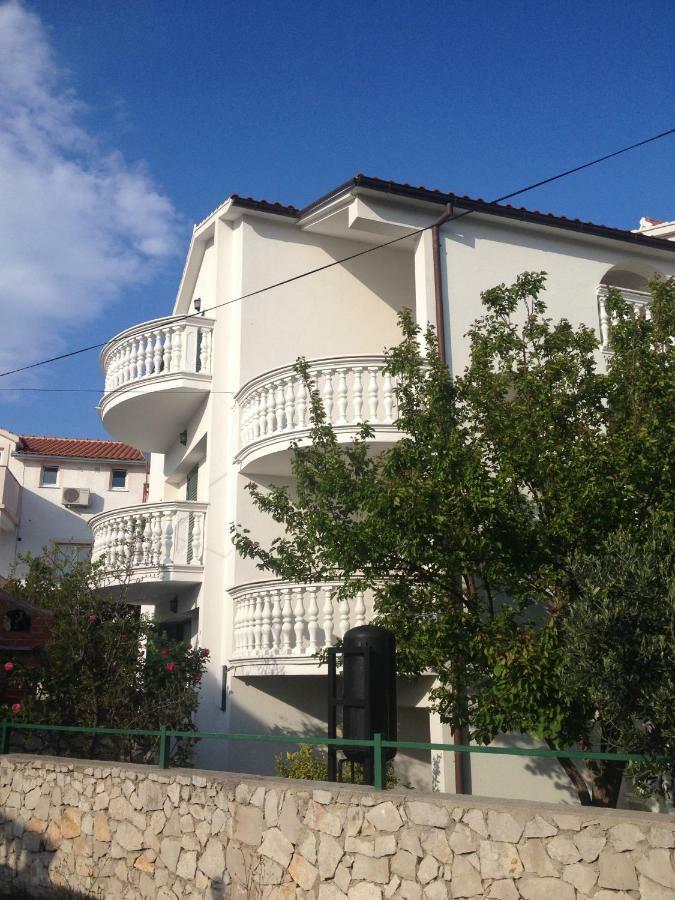 Apartmani Vukicevic Vodice Eksteriør billede
